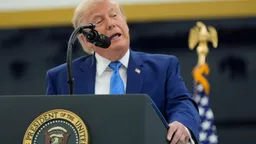 Трамп спрогнозировал падение цен на бензин до $0,79 за литр после окончания войны